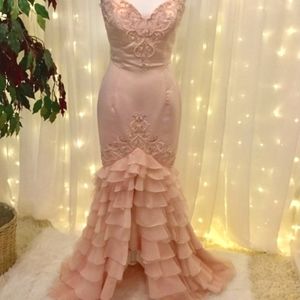 Jovani Size 4 Light Pink Pageant Prom Formal Trumpet Style Ruffle Dress